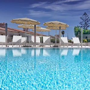  Apartment Adonis Spain