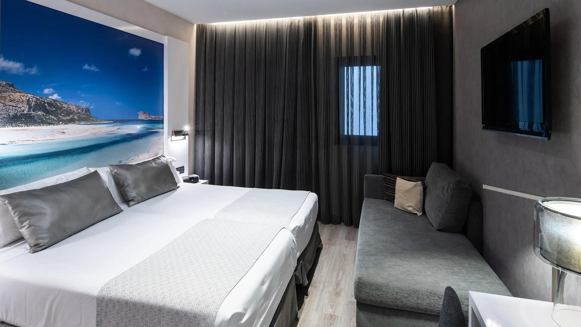 Catalonia Gran Via Bcn Hotel Barcelona 4*,