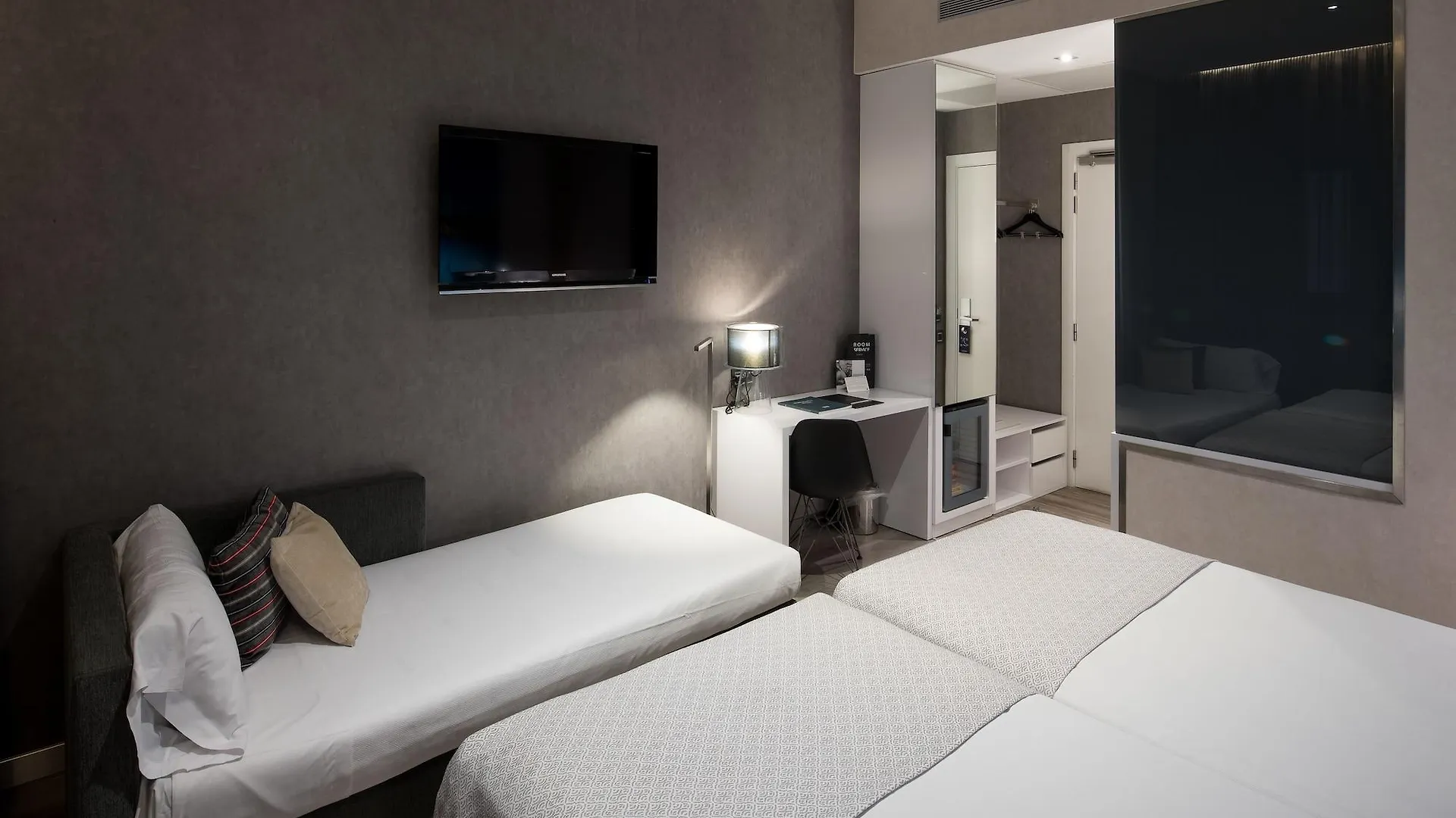 Catalonia Gran Via Bcn Hotel Barcelona 4*,